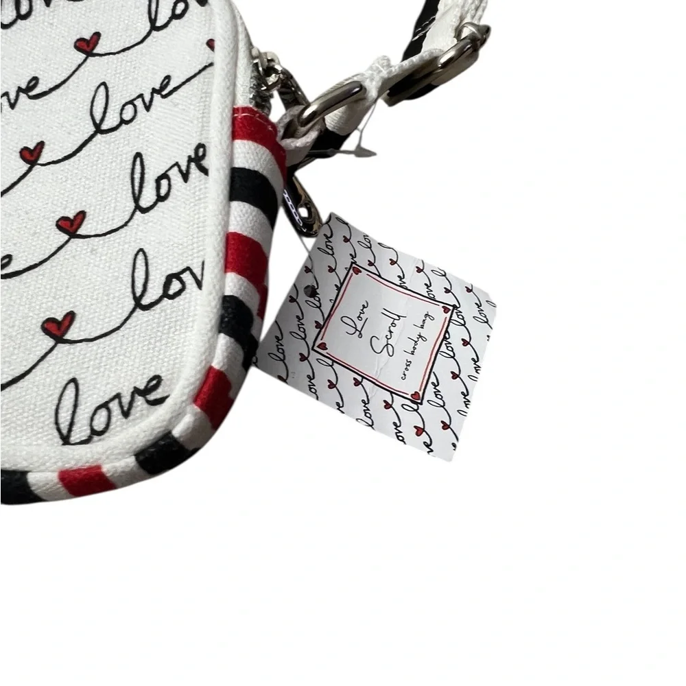 Stylish White Love Print Crossbody Bag - Picture 5 of 12
